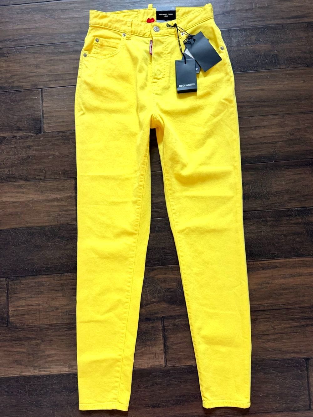 DSQUARED2 Sold-Out Ultra High-Rise Twiggy Fit Honey Jeans Sz 40/26 NWT $1,120!!